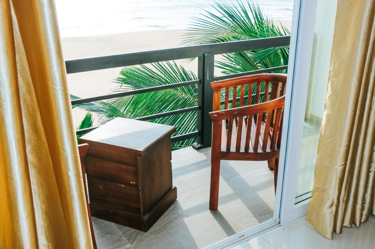 Hotel Ocean Edge Hikka Hikkaduwa Esterno foto